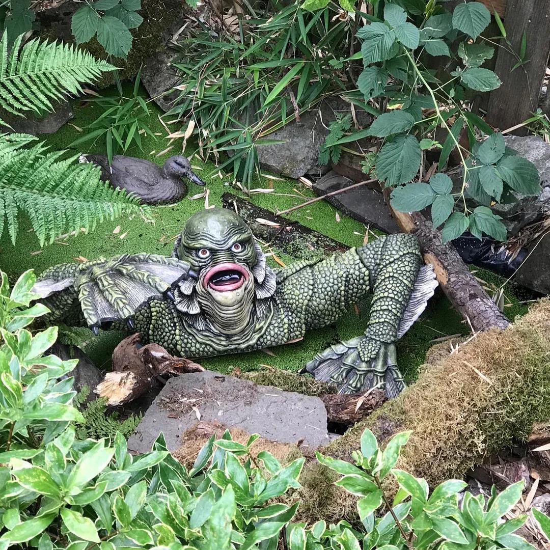 Creature from the Black Lagoon - đánh giá và giá Outdoor Furniture Kids